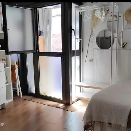 Study Park Gueell Apartment Barcelona